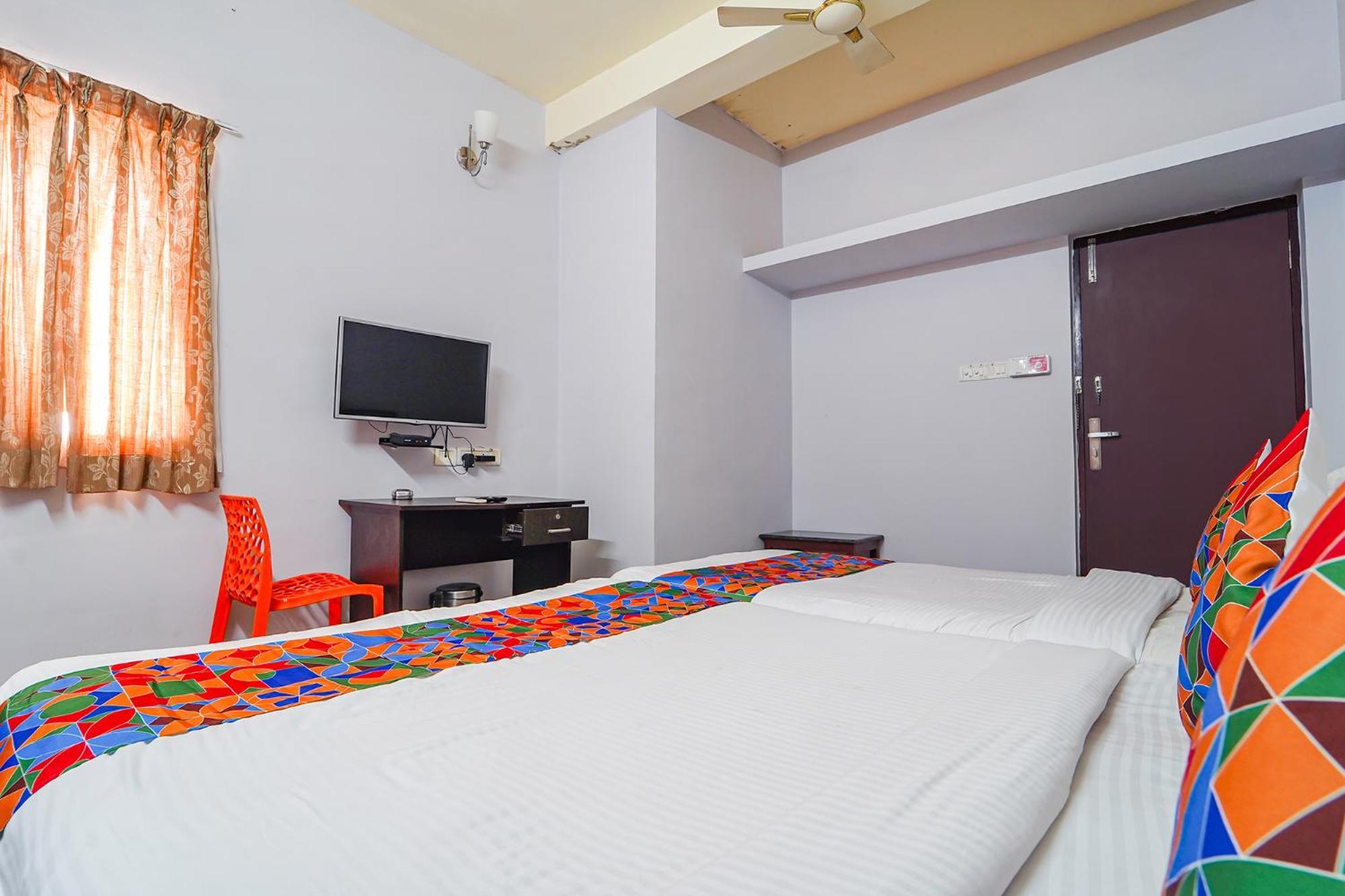 Hotel Fabexpress Its South East Residency Siruseri Esterno foto